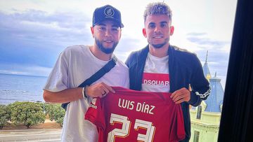 Luis Diaz cambio de look