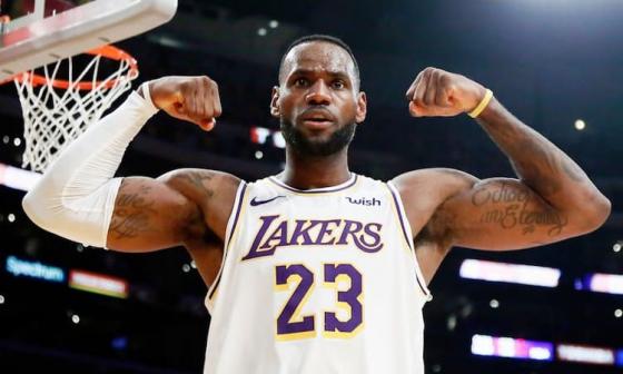 LeBron James billonario