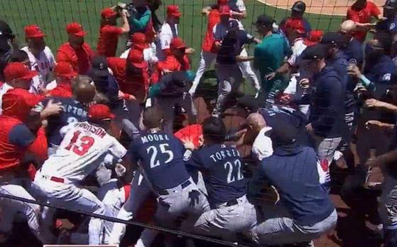 Los Ángeles Angels y Los Seattle Mariners