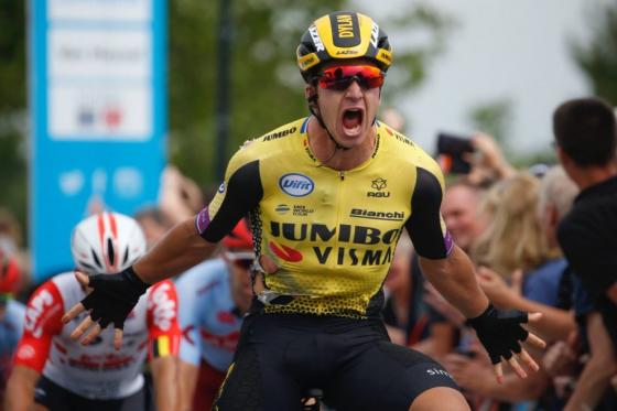 Dylan Groenewegen gana la tercera etapa del Tour de Francia