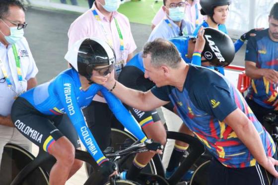 Jhon Jaime González, entrenador de la selección Colombia de ciclismo de pista, está conforme con la preparación que tuvieron sus dirigidos.