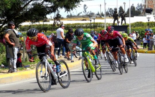 Oficial: Nairo Quintana no se retira del ciclismo