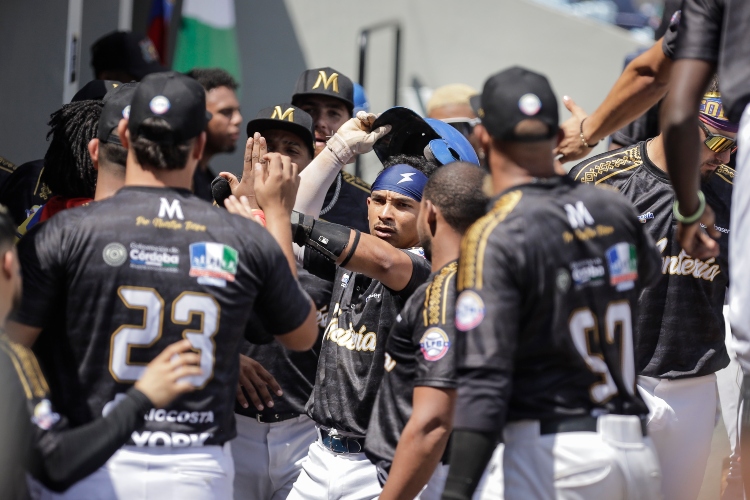 Vaqueros cae ante Federales de Panamá en la Serie del Caribe