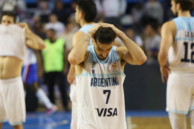 Batacazo: Argentina fuera del mundial de Baloncesto tras 42 años