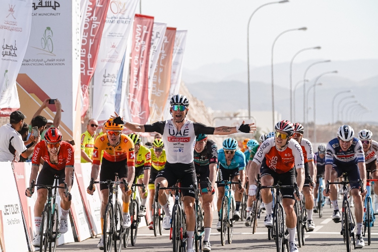 Diego Ulissi se acerca al podio del Tour de Omán