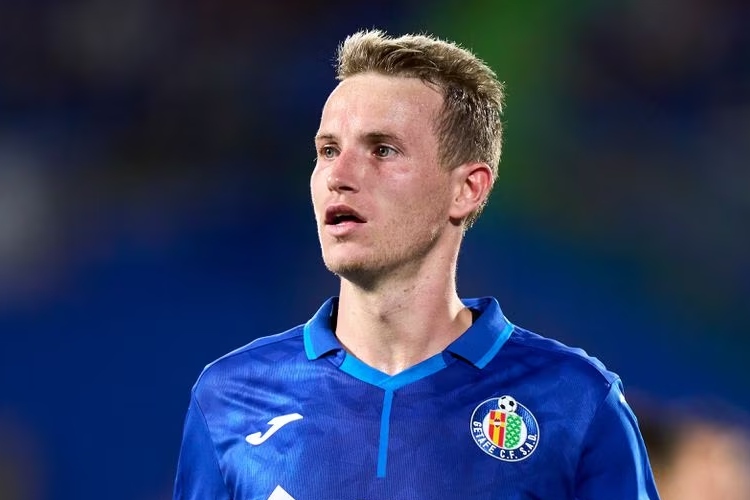 Jakub Jankto primer futbolista activo en decir que es gay