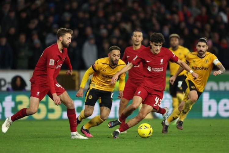 Crisis del Liverpool: Cayó goleado 3-0 en Premier League