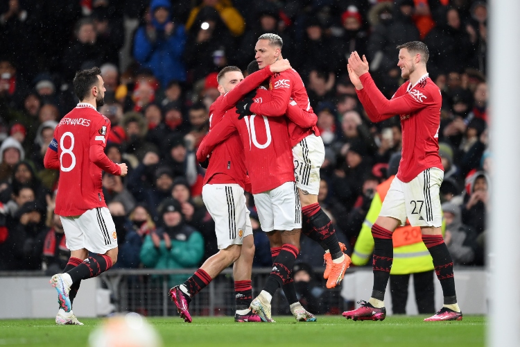 Manchester United mantiene el ímpetu en Europa League