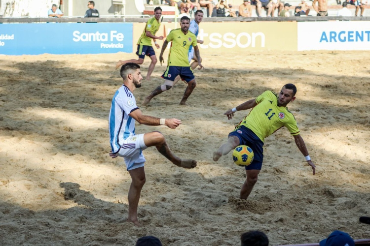 Colombia no pierde la esperanza del Mundial de fútbol playa