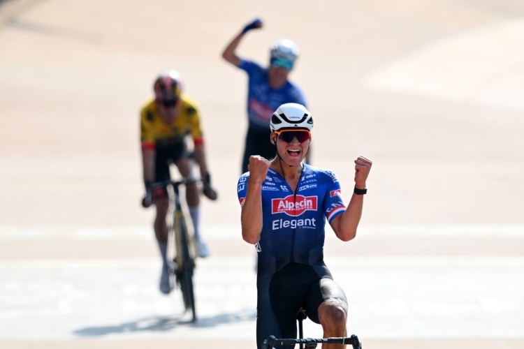 Mathieu Van der Poel gana 'El infierno del norte'