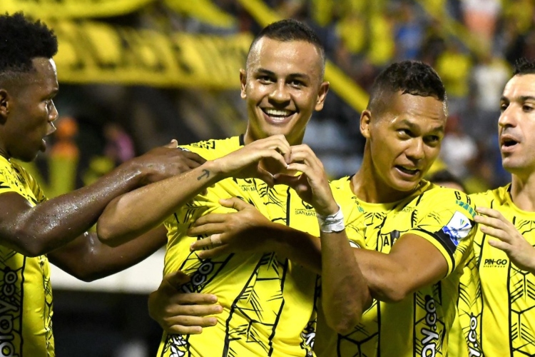 Partidazo en los cuadrangulares: Alianza Petrolera 5-3 Águilas Doradas