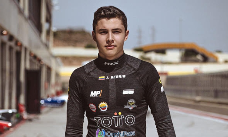 Jero Berrío inicia este fin de semana su lucha por el título de la Fórmula 4 Española-FIA