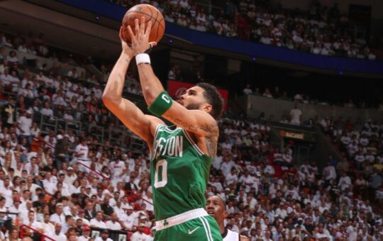 NBA: Boston Celtics reacciona y alarga la serie ante miami Heat en la final de la conferencia Este