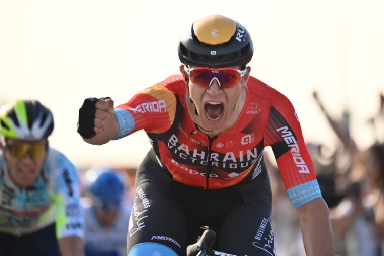 Jonathan Milan gana la segunda etapa del Giro de Italia: Fernando Gaviria fue séptimo