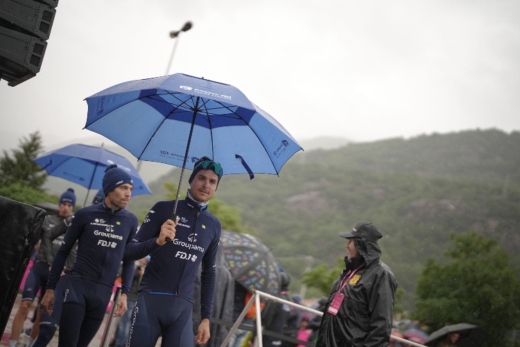 Cortada la etapa 13 del Giro de Italia por la condiciones climáticas