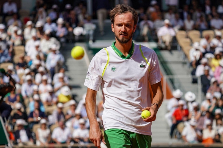 Batacazo en el Roland Garros: Daniil Medvedev quedó eliminado en primera ronda