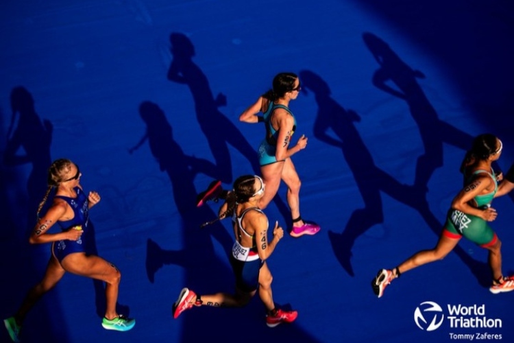 Carolina Velásquez compitió en el Test Event Paris de Triatlón