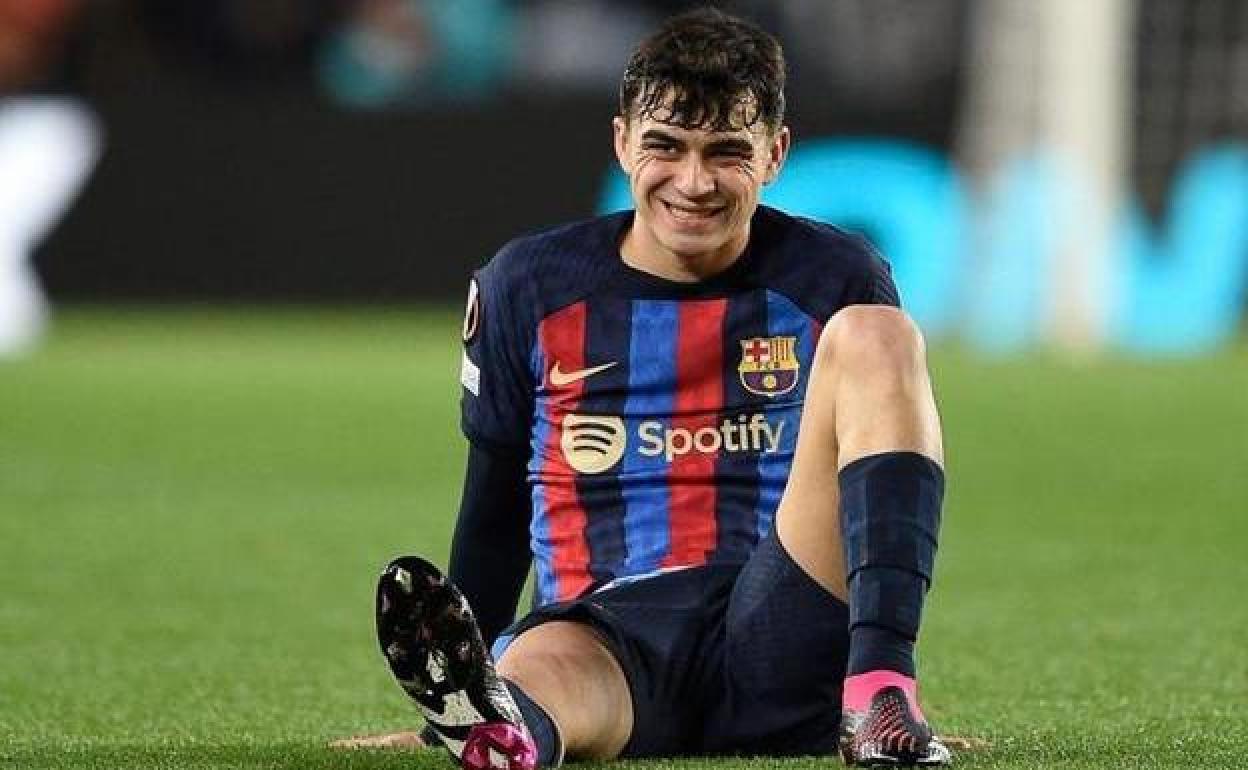 El español Pedri fuera de las canchas por lesión en el entrenamiento con el F.C Barcelona