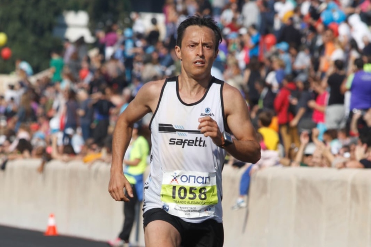 Alexander Obando buscará cupo a la maratón de Boston por tercera vez
