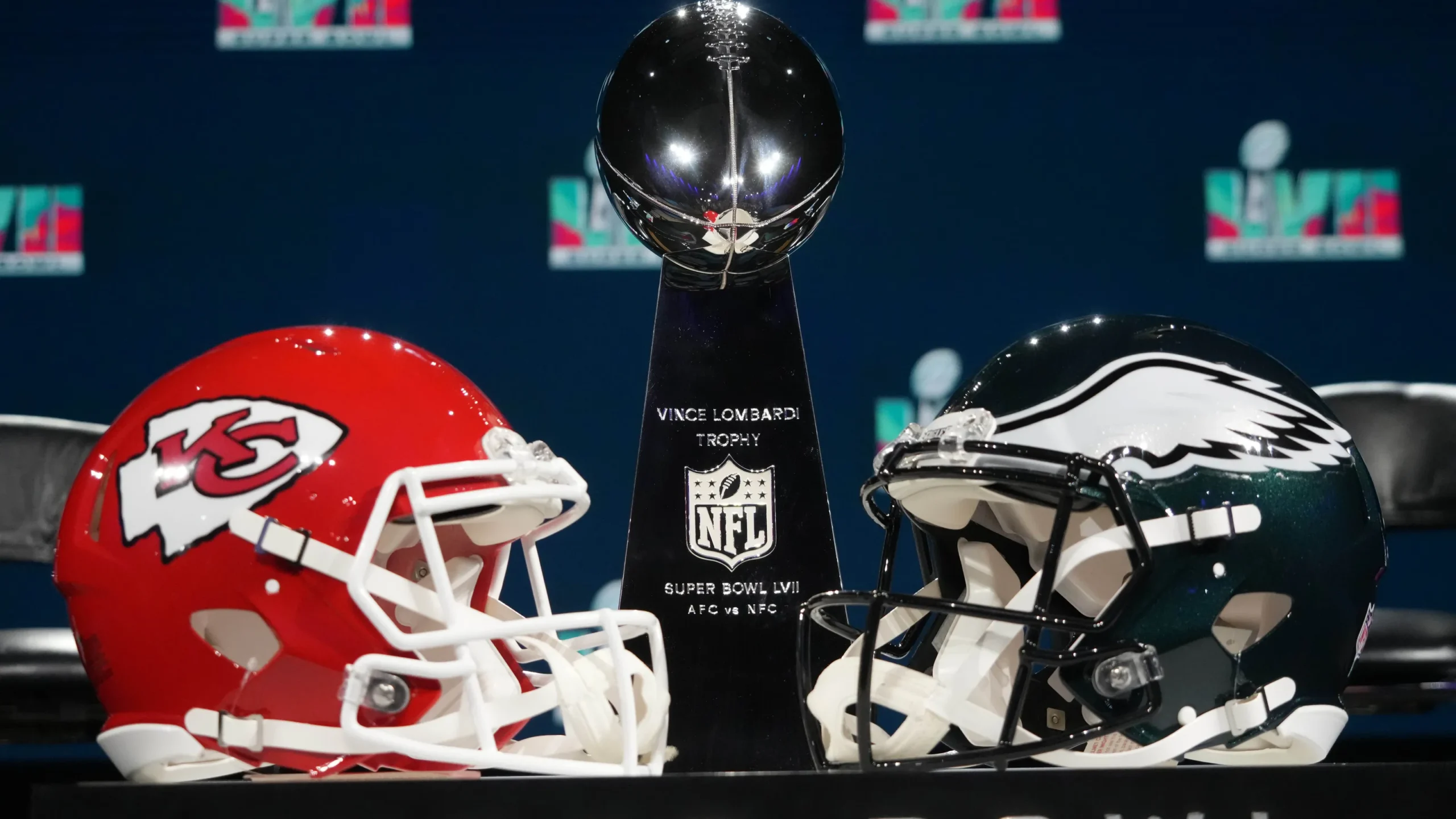 f5e2f8fc-1b5e-4d8a-8fbd-b9fba22d98aa-USP_NFL__Super_Bowl_LVII-Commissioner_Roger_Goodel