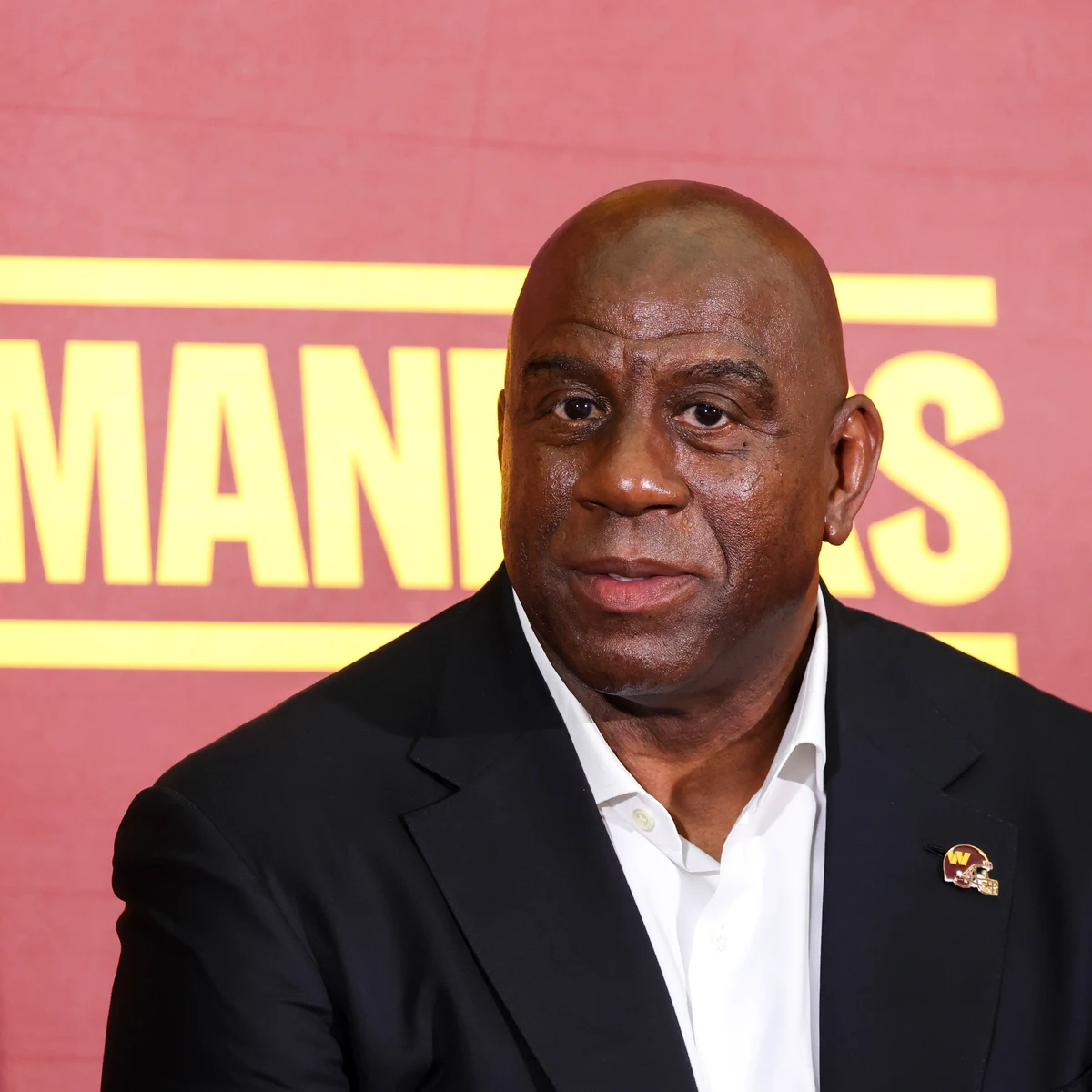 magic-johnson-cuenta-como-dejo-escapar-5-mil-millones-dolares_104