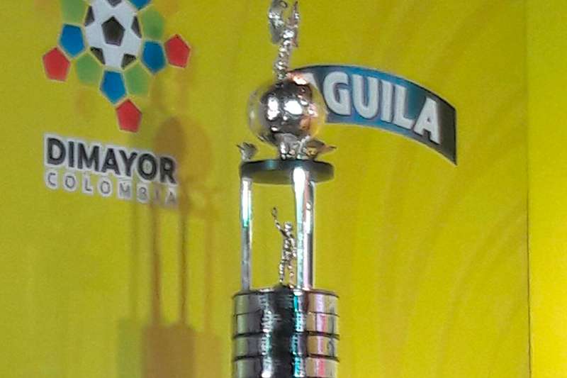 thumb2_Trofeo_Dimayor_Campeon_Futbol_Colombiano