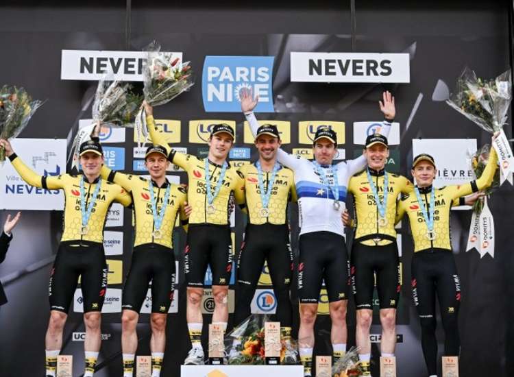 París-Niza: El Visma Lease a Bike se llevó la crono por equipos - Foto: Tomada de @vismaleaseabike