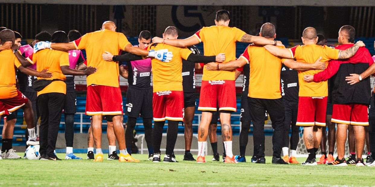 AMERICA-DE-CALI-TRIBUNA-SUR