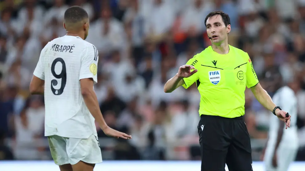 mbappe-y-de-burgos-bengoechea