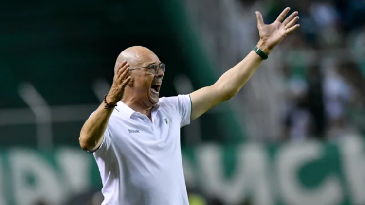 Alfredo Arias deja de ser técnico del Deportivo Cali