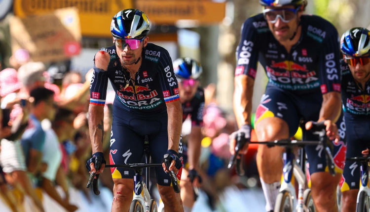 Roglič abandona el Giro tras caída en el descenso de Carbonare