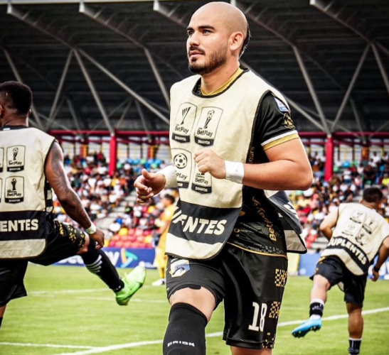 Guerra entre Deportivo Cali y Santa Fe