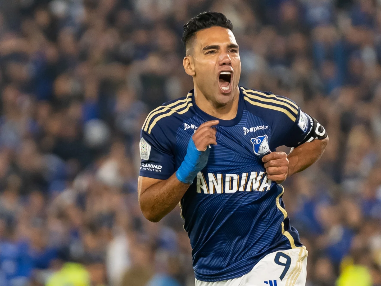 Radamel-Falcao-Garcia-delantero-de-Millonarios-VizzorImage