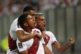 peruanos