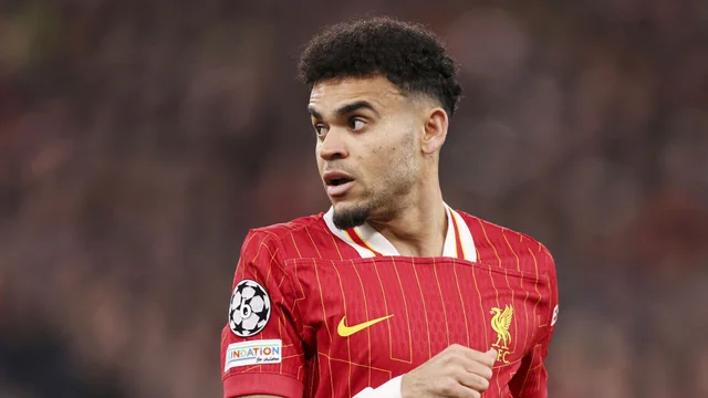 Luis Díaz sigue en Liverpool el técnico Arne Slot ha despejado las dudas al incluir al colombiano en la lista oficial de convocados