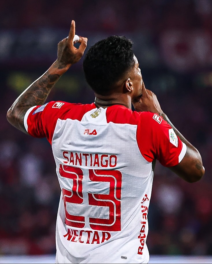 Santiago Mosquera rompe el silencio y aclara su futuro: “Mi única prioridad es Santa Fe”