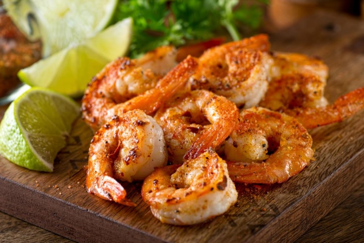 Langostinos con ralladura de cítricos y hierbas: un toque fresco y gourmet