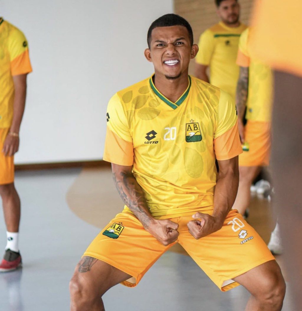 Rumor: Bucaramanga habría llegado a acuerdo con el Bogotá FC por el jugador Aldair Zárate