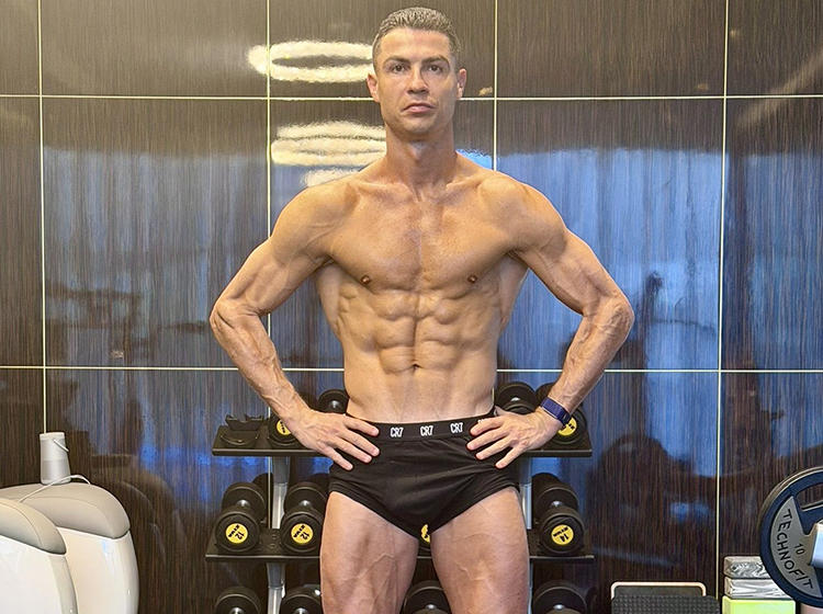 CristianoRonaldo7
