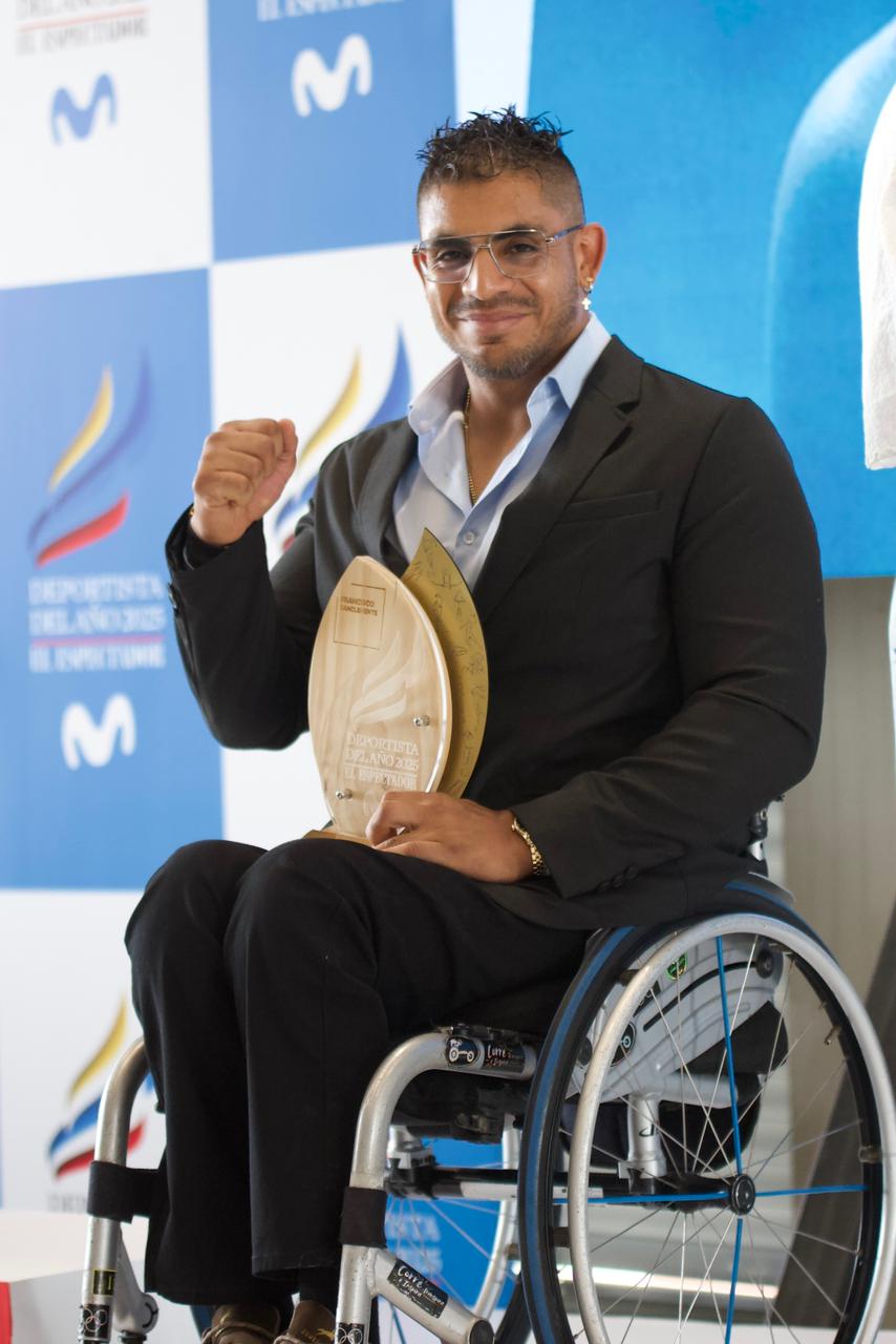 PHOTO-2025-12-01-18-22-27