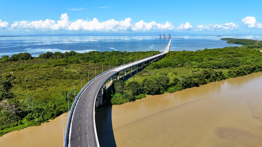 Puerto Antioquia 1 (1)