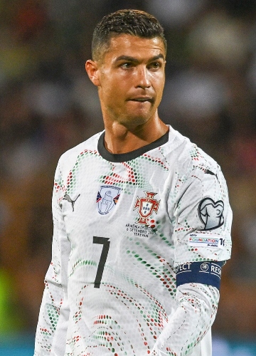 Cristiano_Ronaldo_2275_(cropped)