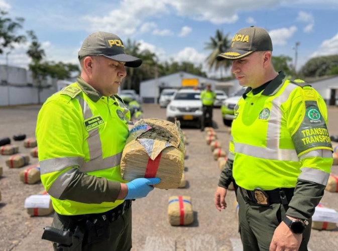 Cundinamarca-decomisa-108-mil-dosis-de-marihuana-en-corredor-vial