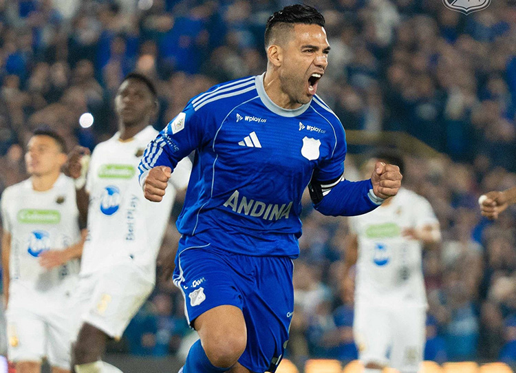 Falcao11
