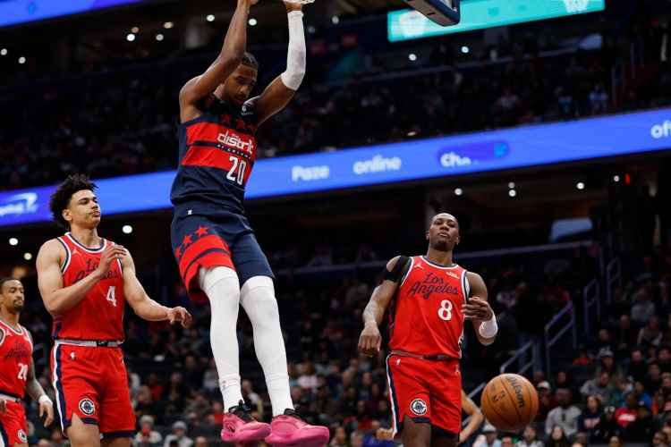 James Harden traspasado a Cavaliers desde Clippers en un gran movimiento NBA