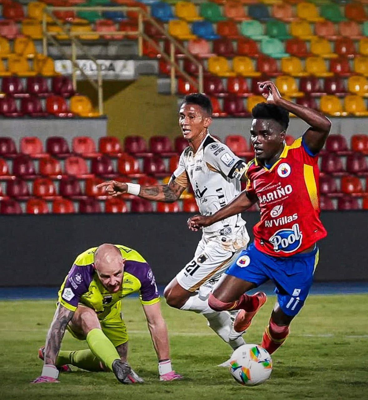 LLANEROS