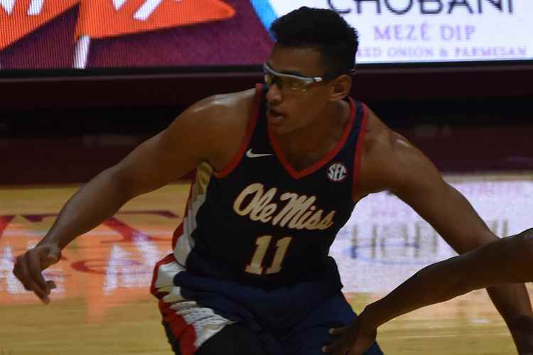 Justin Bibbs handles the ball for the Hokies