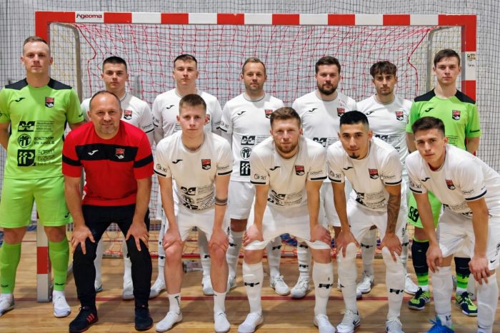 Juan Bautista y Jhon Lombana brillan en la segunda división de futsal polaca, dejando en alto el Huila en Europa.