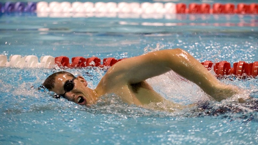 swimmer-659908_1280