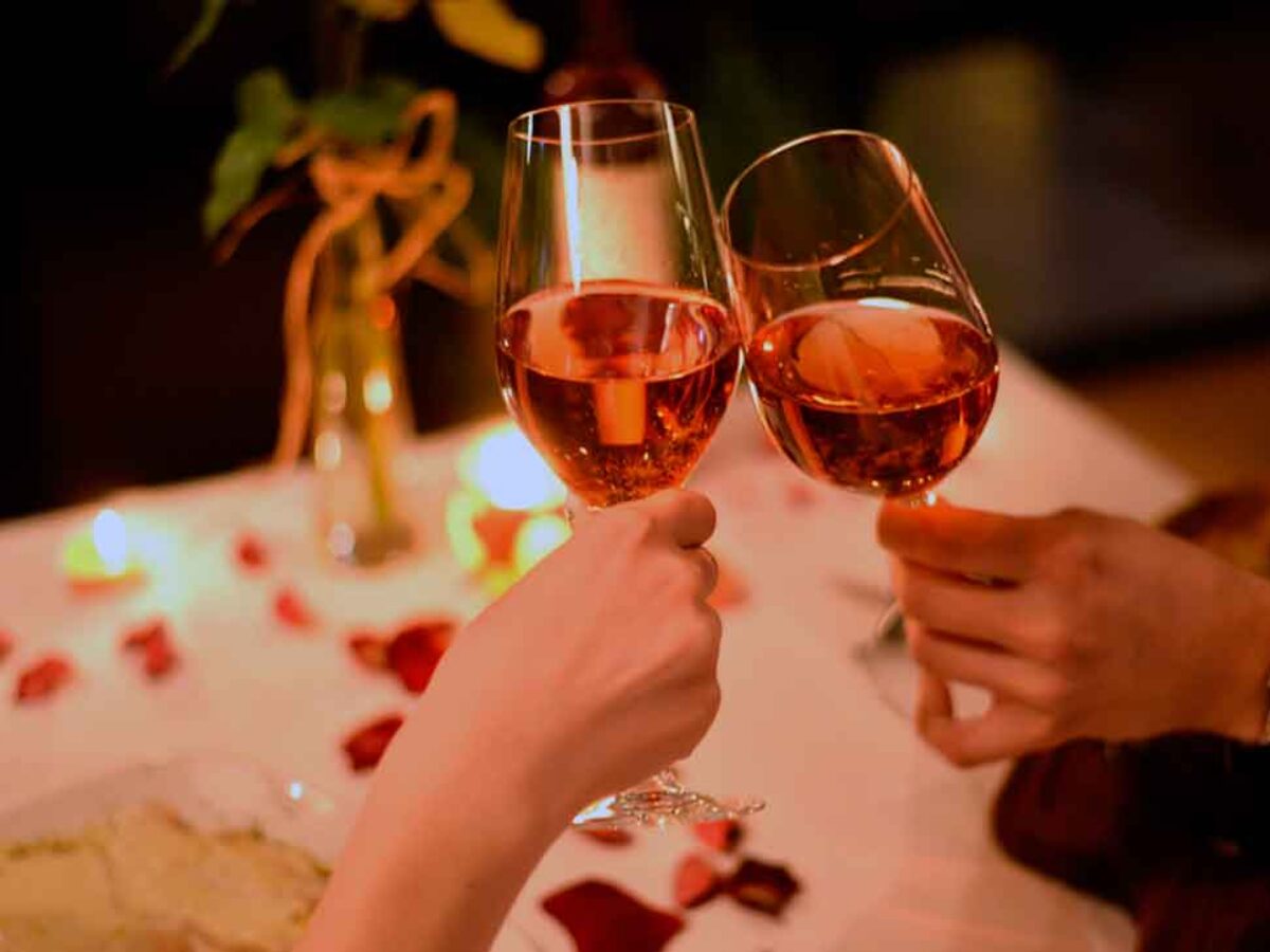 Escapadas románticas en Colombia existen tres destinos económicos y encantadores que ofrecen paisajes naturales, cultura y hospitalidad.